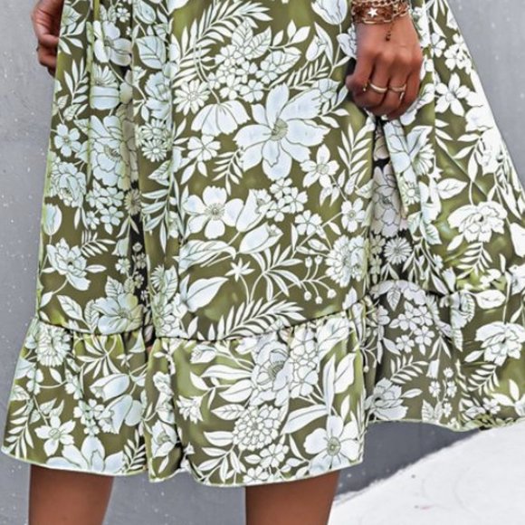 Floral Frill Trim Scoop Neck Spaghetti Strap Dress - Picture 7 of 7